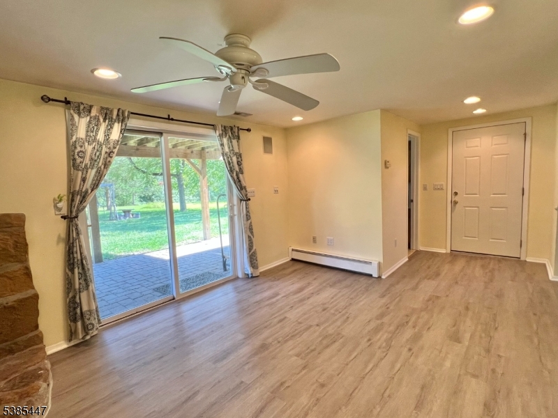 Mansfield Twp., New Jersey 07865, United States, 4 Bedrooms Bedrooms, ,2 BathroomsBathrooms,Residential,Pending,213065