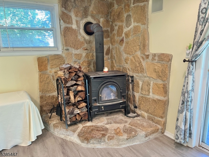 Mansfield Twp., New Jersey 07865, United States, 4 Bedrooms Bedrooms, ,2 BathroomsBathrooms,Residential,Pending,213065