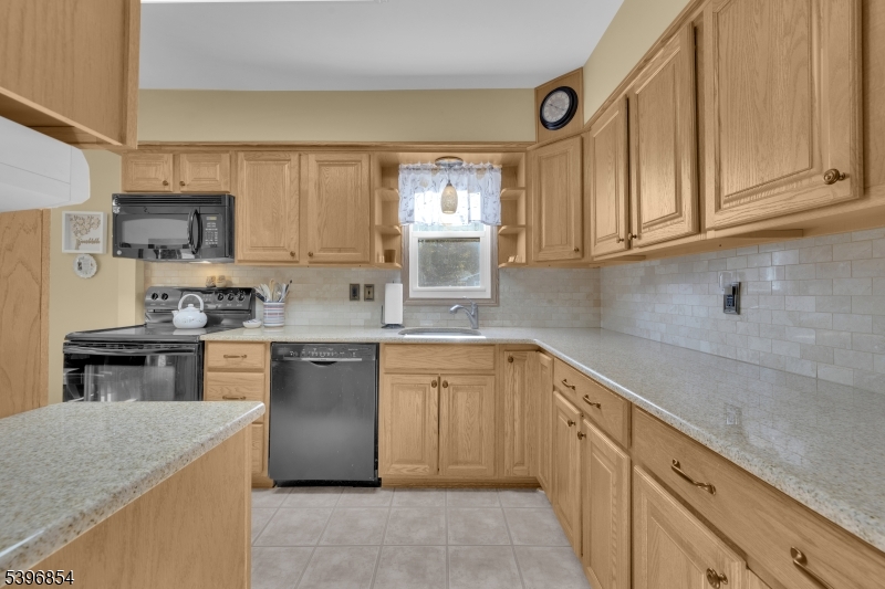 Country Club Estates - Residential