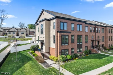 81 Village Dr, Montgomery Twp., NJ 08558 - MLS#: 3960947
