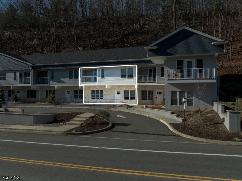 Lakeside Village - Residential