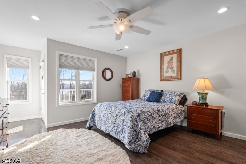 Lakeside Village - Residential