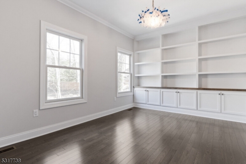 1463 Dunn Pkwy