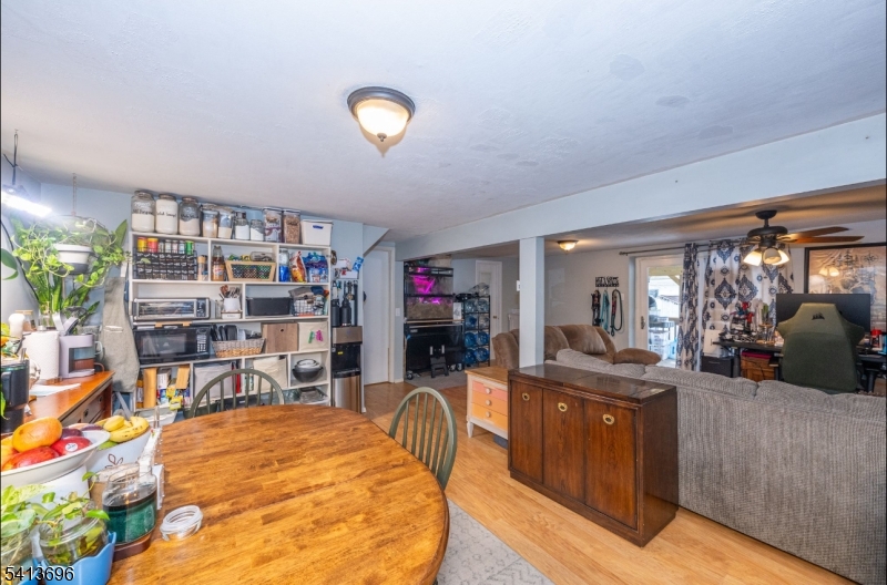 LAKE LENAPE - Residential