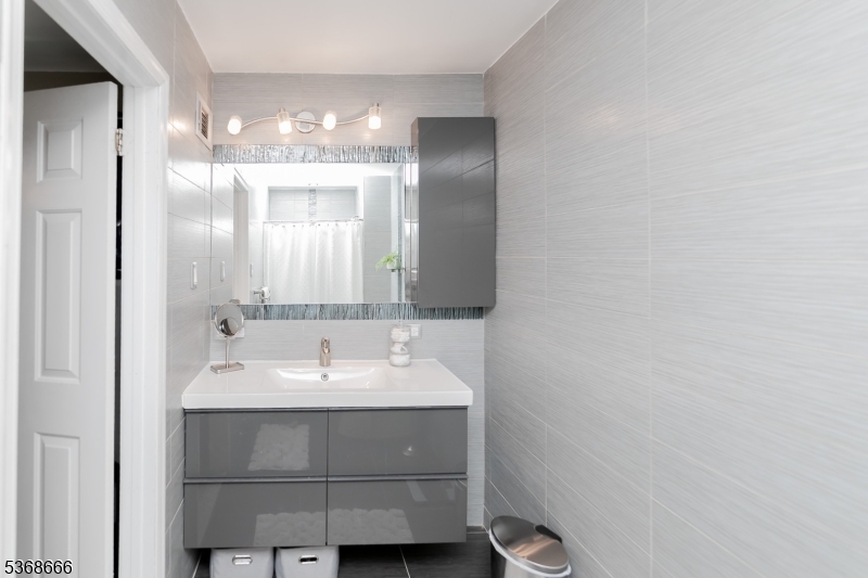 Panther Valley - Residential