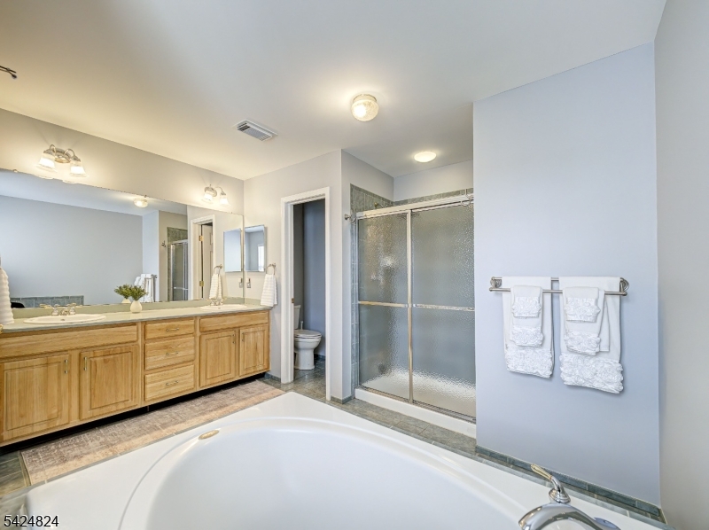 CARRIAGE GATE - Residential