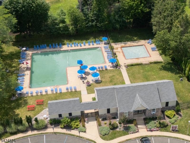 CARRIAGE GATE - Residential