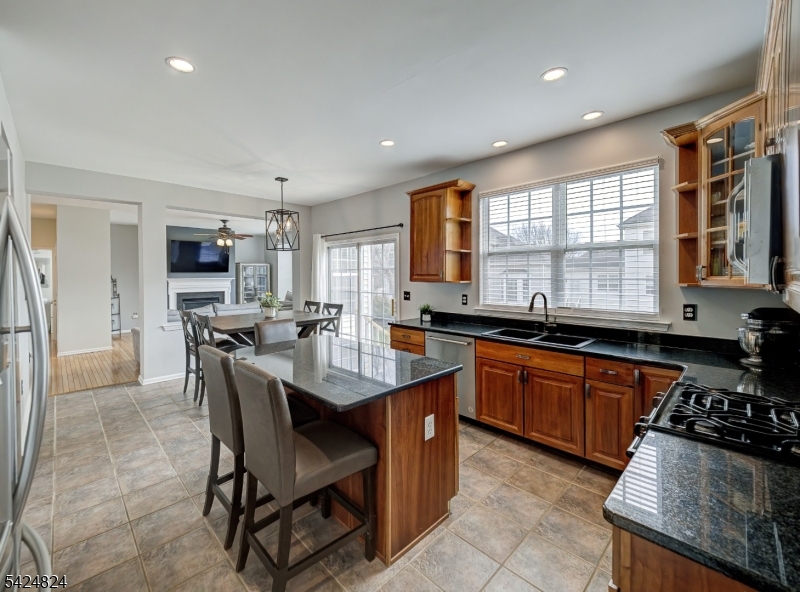 CARRIAGE GATE - Residential