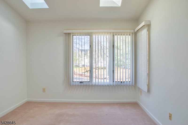 Condo/Coop/Townhouse - Residential