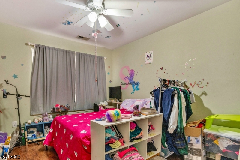 Country Woods - Residential