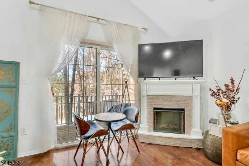 Country Woods - Residential