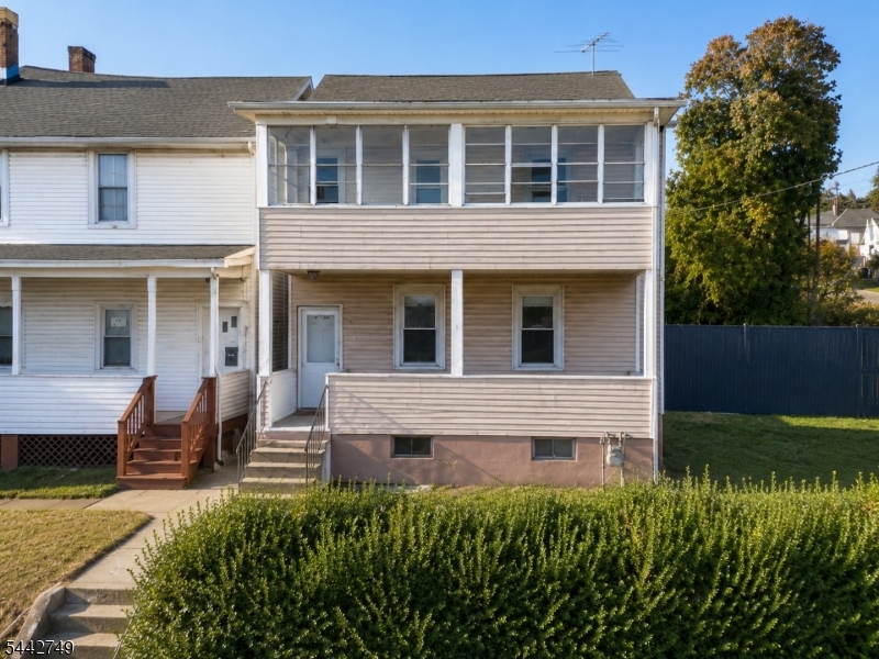 Photo 1 of 2 — 409 N 8Th St, Prospect Park Boro, NJ 07508