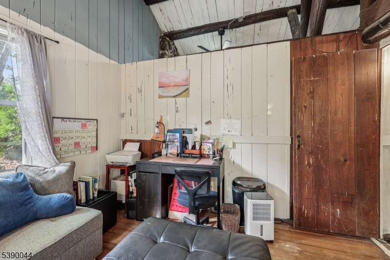 Cupsaw Lake - Residential