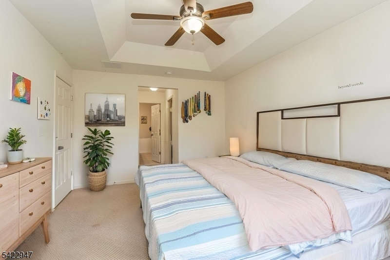 MONTGOMERY RIDGE - Residential