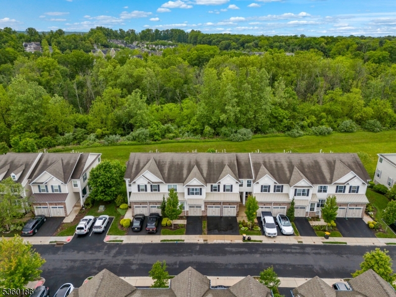 MONTGOMERY RIDGE - Residential