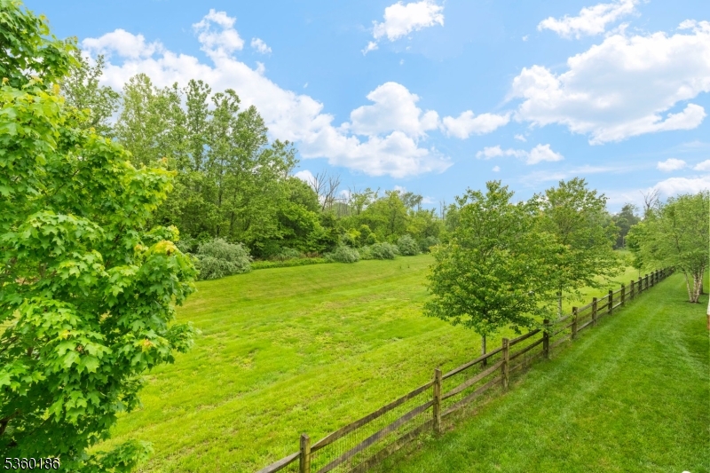 MONTGOMERY RIDGE - Residential