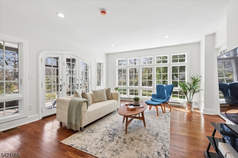 Old Short Hills - Residential