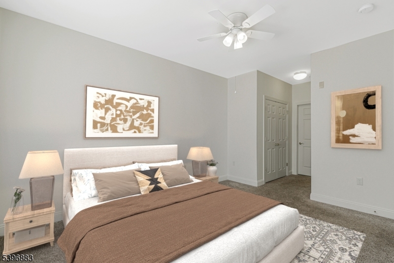 Four Season - Residential