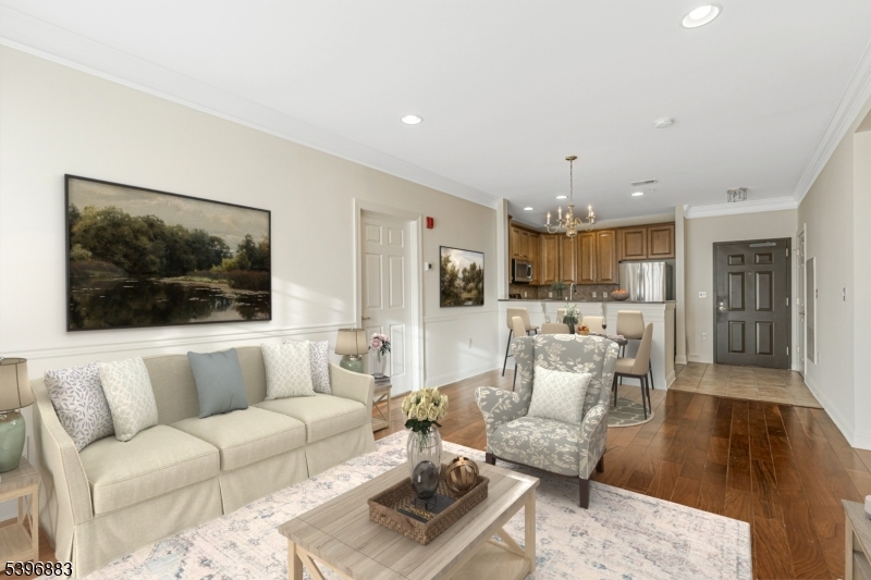 Four Season - Residential