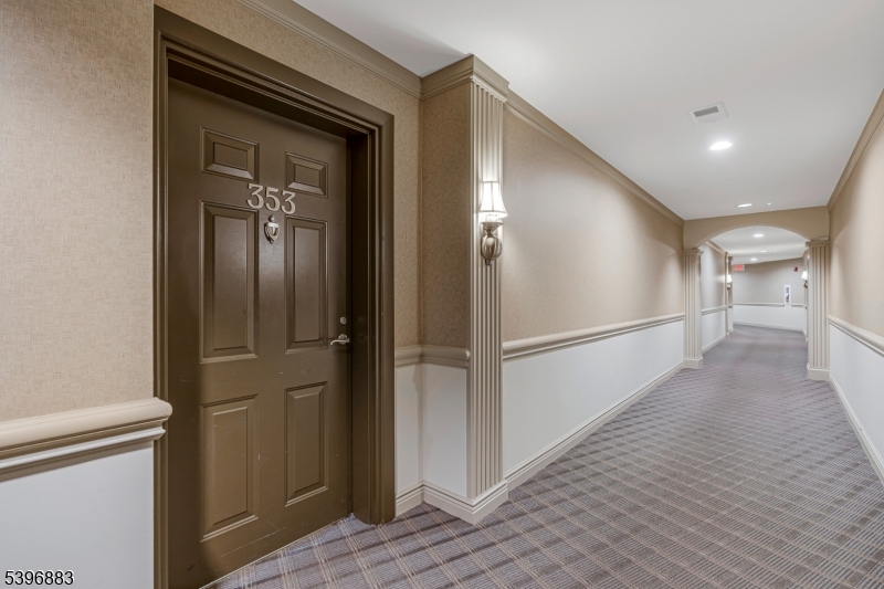 Four Season - Residential