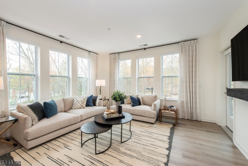 The Kingsley - Residential Lease