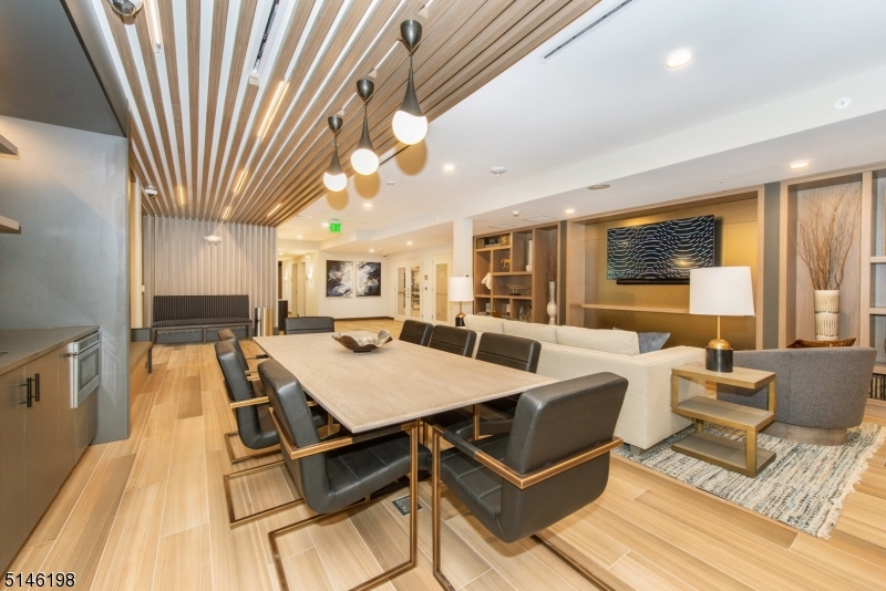 The Kingsley - Residential Lease