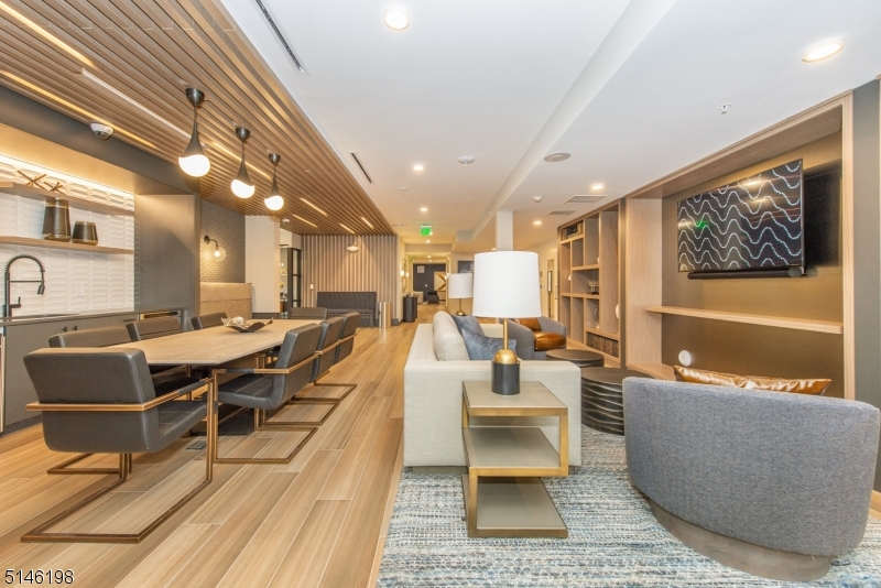 The Kingsley - Residential Lease