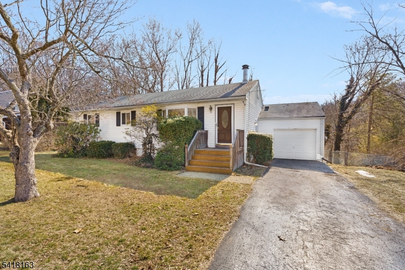 Cupsaw Lake - Residential