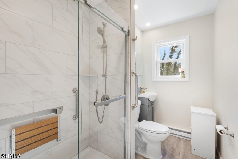 Cupsaw Lake - Residential