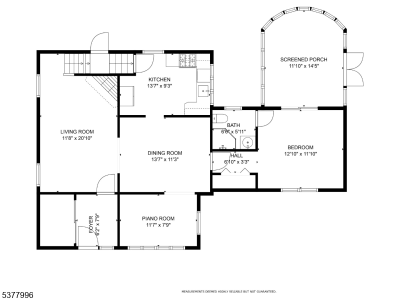 Main image without alt text