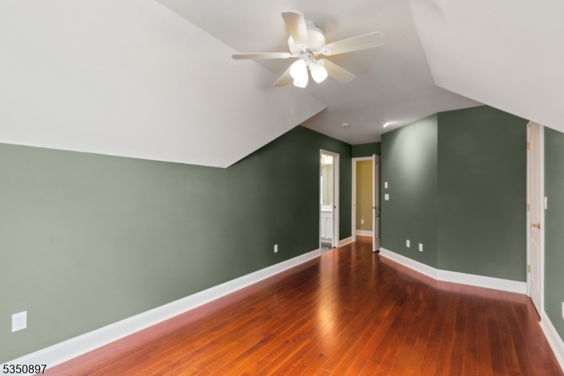 Franklin Twp., New Jersey 08825, United States, 3 Bedrooms Bedrooms, ,3 BathroomsBathrooms,Residential,Pending,110151