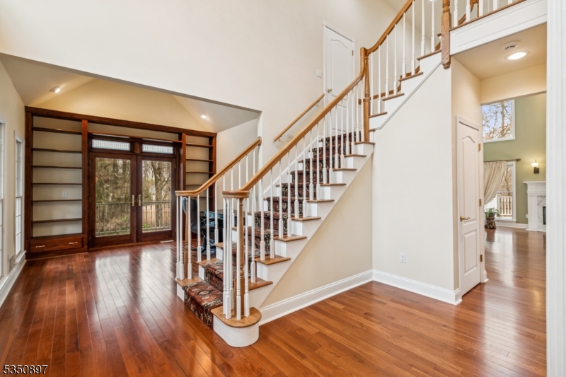 Franklin Twp., New Jersey 08825, United States, 3 Bedrooms Bedrooms, ,3 BathroomsBathrooms,Residential,Pending,110151