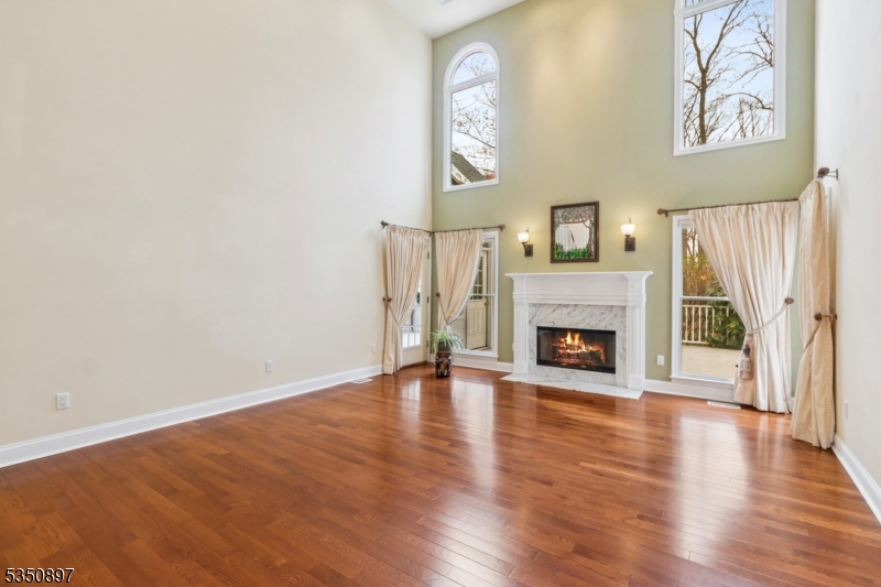 Franklin Twp., New Jersey 08825, United States, 3 Bedrooms Bedrooms, ,3 BathroomsBathrooms,Residential,Pending,110151