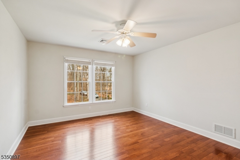 Franklin Twp., New Jersey 08825, United States, 3 Bedrooms Bedrooms, ,3 BathroomsBathrooms,Residential,Pending,110151