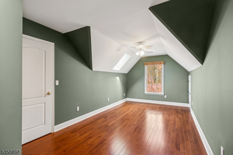 Franklin Twp., New Jersey 08825, United States, 3 Bedrooms Bedrooms, ,3 BathroomsBathrooms,Residential,Pending,110151