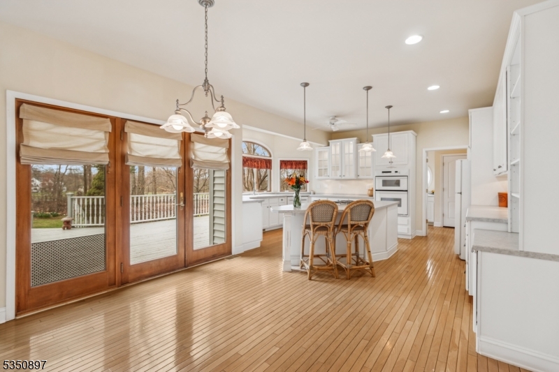 Franklin Twp., New Jersey 08825, United States, 3 Bedrooms Bedrooms, ,3 BathroomsBathrooms,Residential,Pending,110151