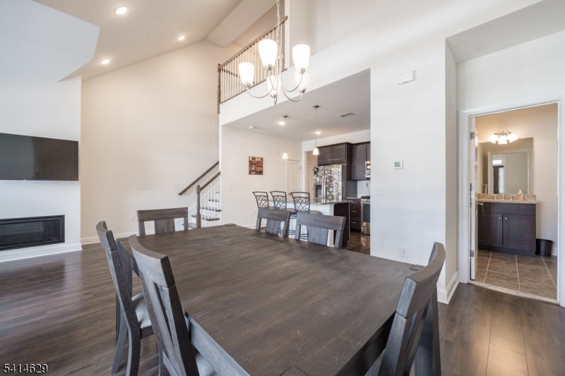 Autumn Point - Residential