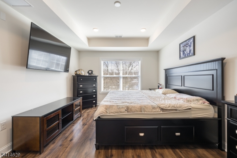 Autumn Point - Residential