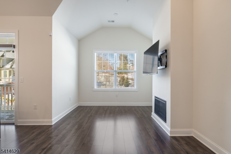 Autumn Point - Residential