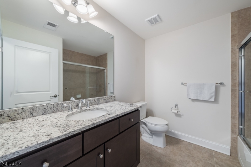 Autumn Point - Residential