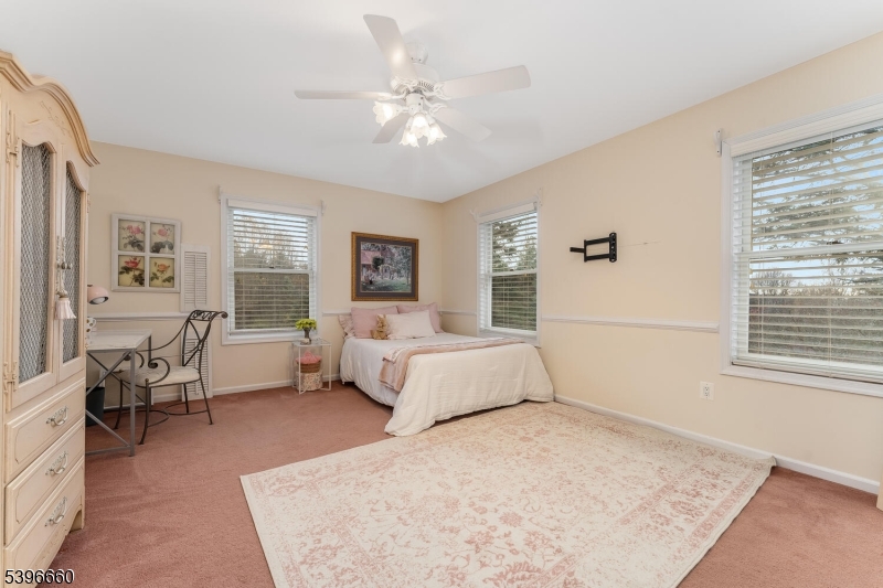 ROUND VALLEY - Residential