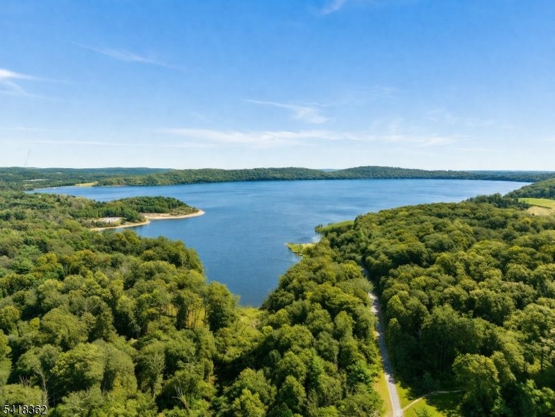 ROUND VALLEY - Residential