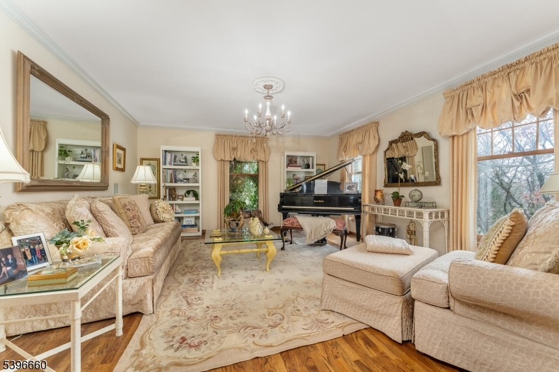 ROUND VALLEY - Residential