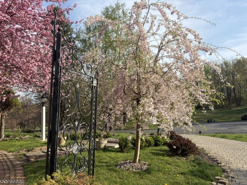 ROUND VALLEY - Residential