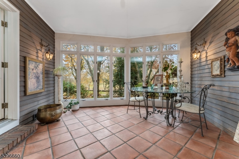 ROUND VALLEY - Residential