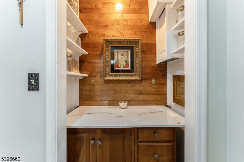 ROUND VALLEY - Residential