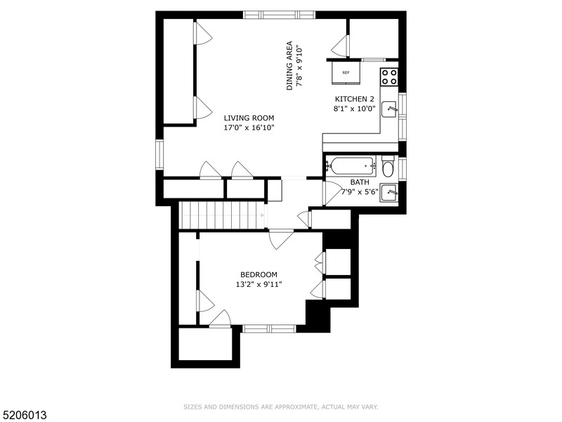 Main image without alt text