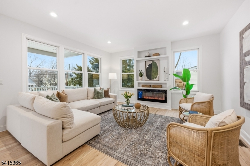 Watchung / Walnut - Residential