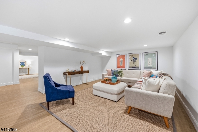 Watchung / Walnut - Residential