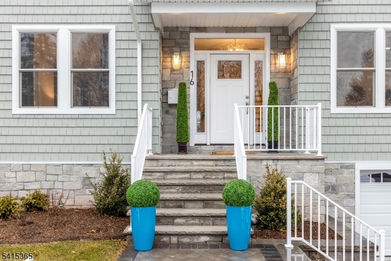 Watchung / Walnut - Residential